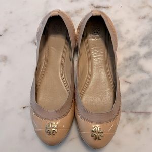 Tory Burch Patent Leather Ballet Flags in beige